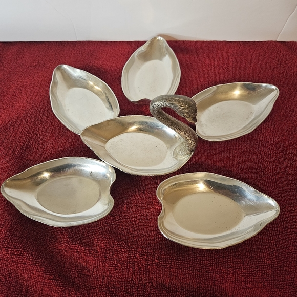 Vintage Silver Plated Swan Nesting Bowls Set of 6 Trays Nut, Candy Dish, Trinket - Picture 5 of 10